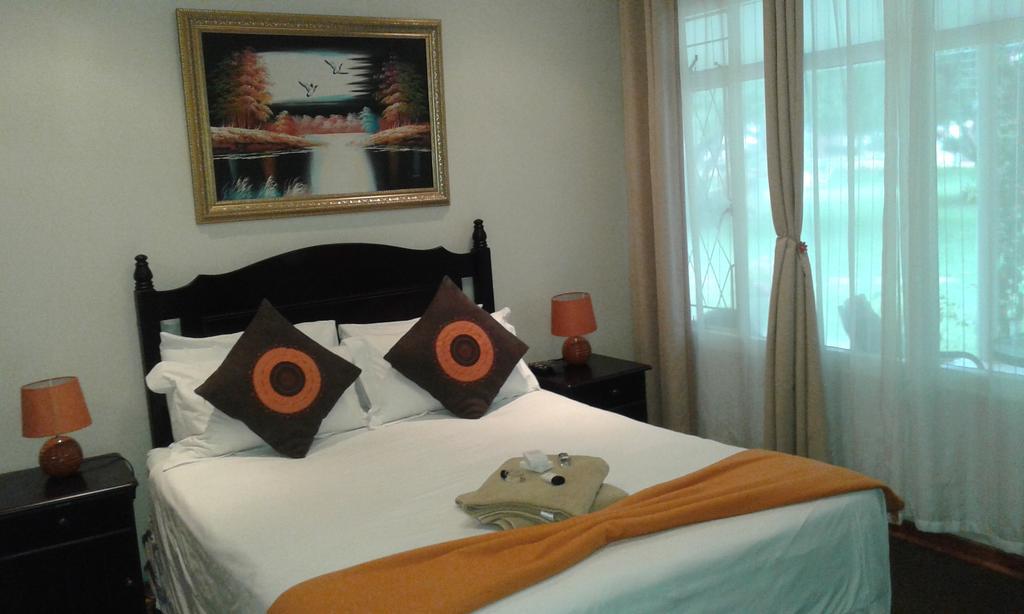 Boshoek Black Swan Guest House מראה חיצוני תמונה