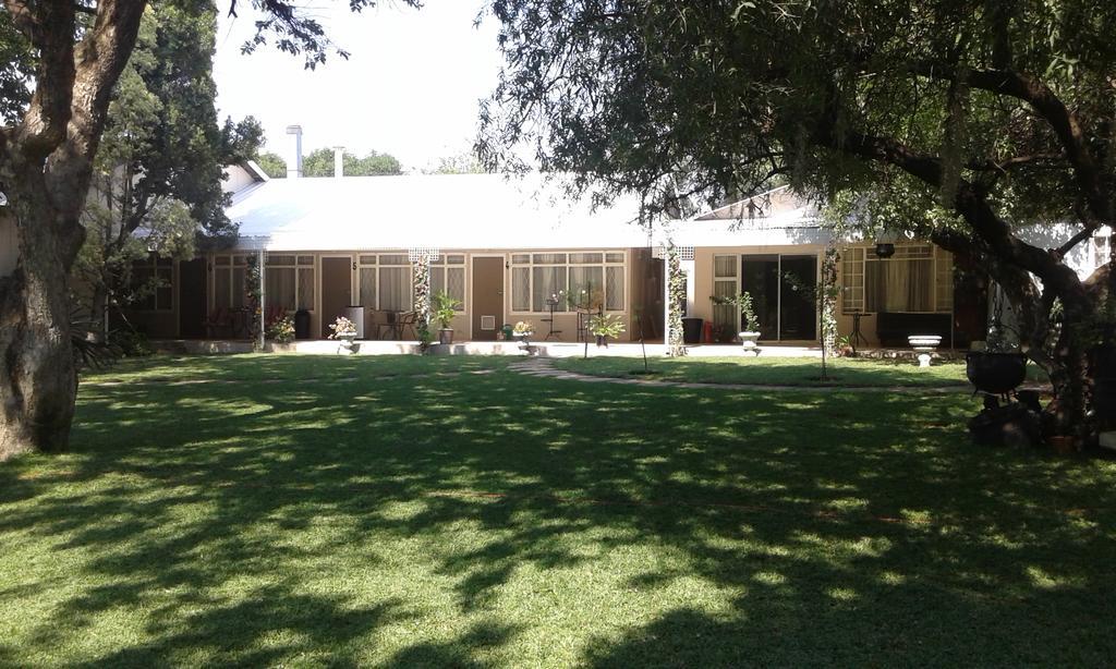 Boshoek Black Swan Guest House מראה חיצוני תמונה