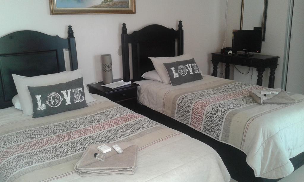 Boshoek Black Swan Guest House מראה חיצוני תמונה